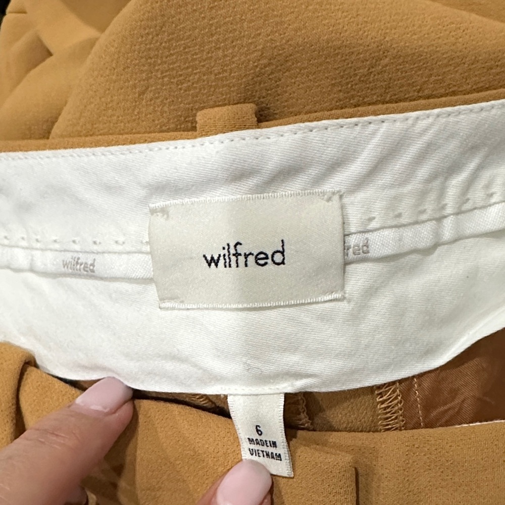 Aritzia Wilfred effortless pants - Picture 5 of 7